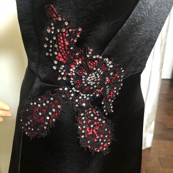 One of a kind satin black dress - Picture 2 of 8